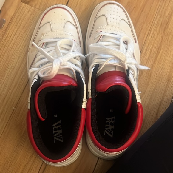 Zara white and red high top shoes - Picture 2 of 3